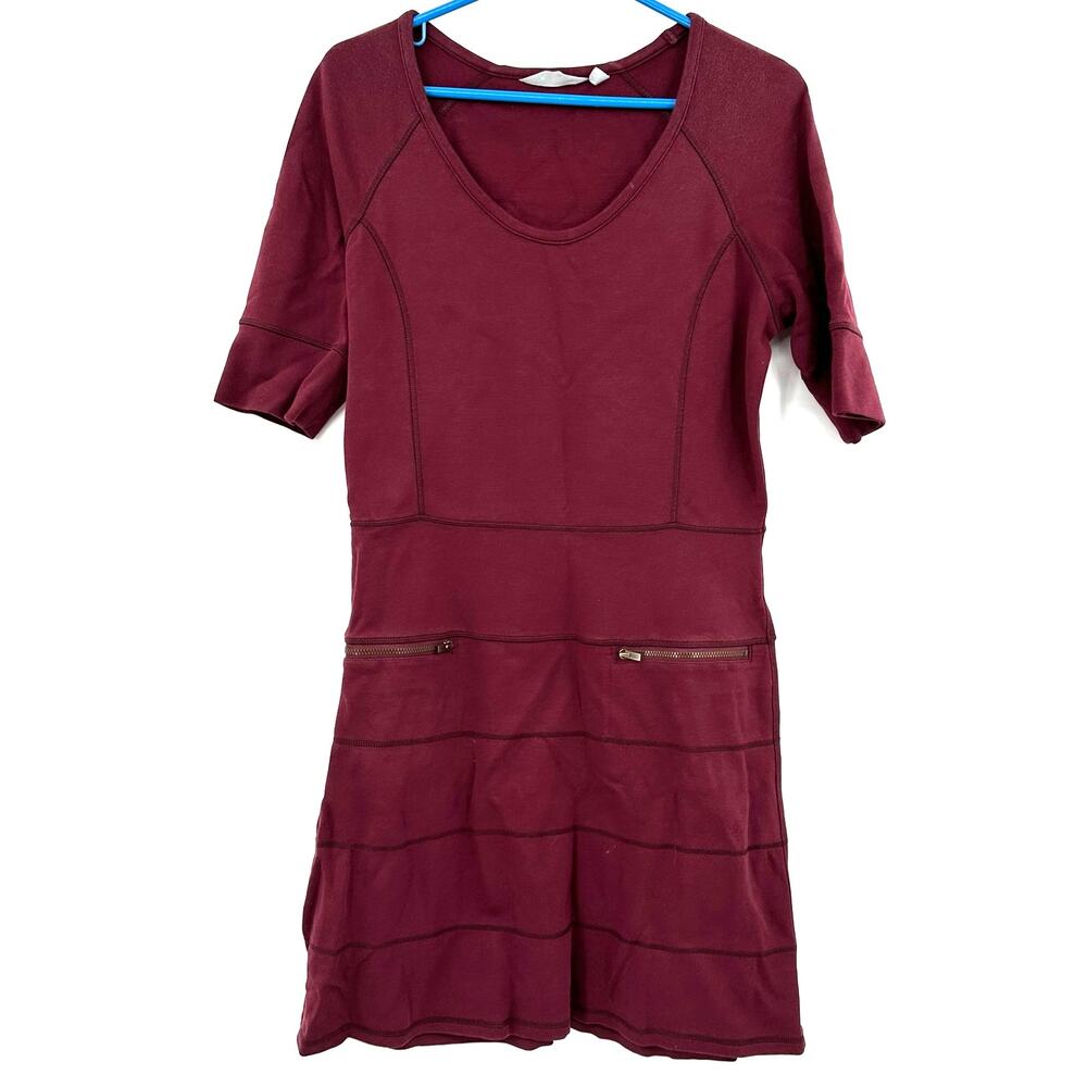 Athleta Size Medium Short Sleeve Dress A Line Skirt Red Burgundy Maroon Color